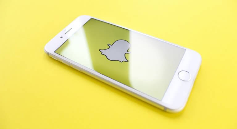 snapchat logo cell phone