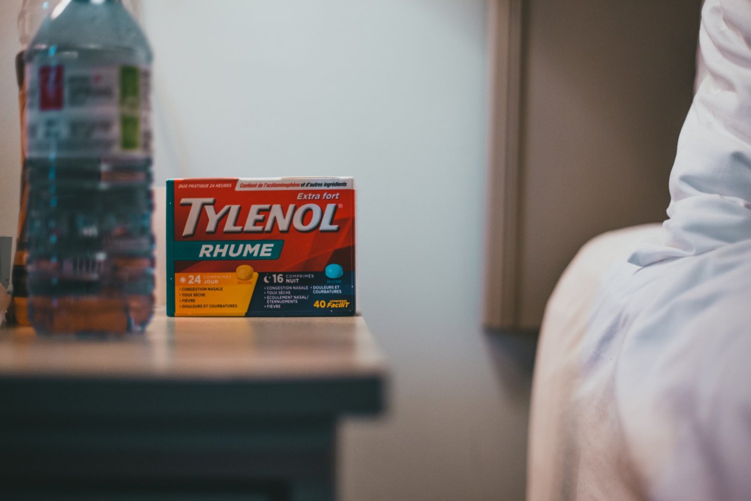 tylenol cold package